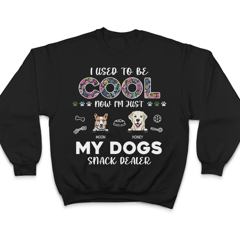 Je suis juste le vendeur de friandises de mon chien - Cadeau pour les amoureux des chiens - T-shirt personnalisé