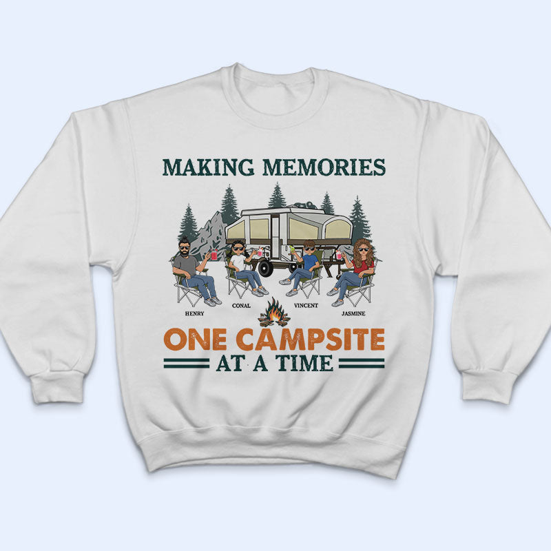Camping familial : souvenirs inoubliables - Cadeau pour la famille - T-shirt personnalisé