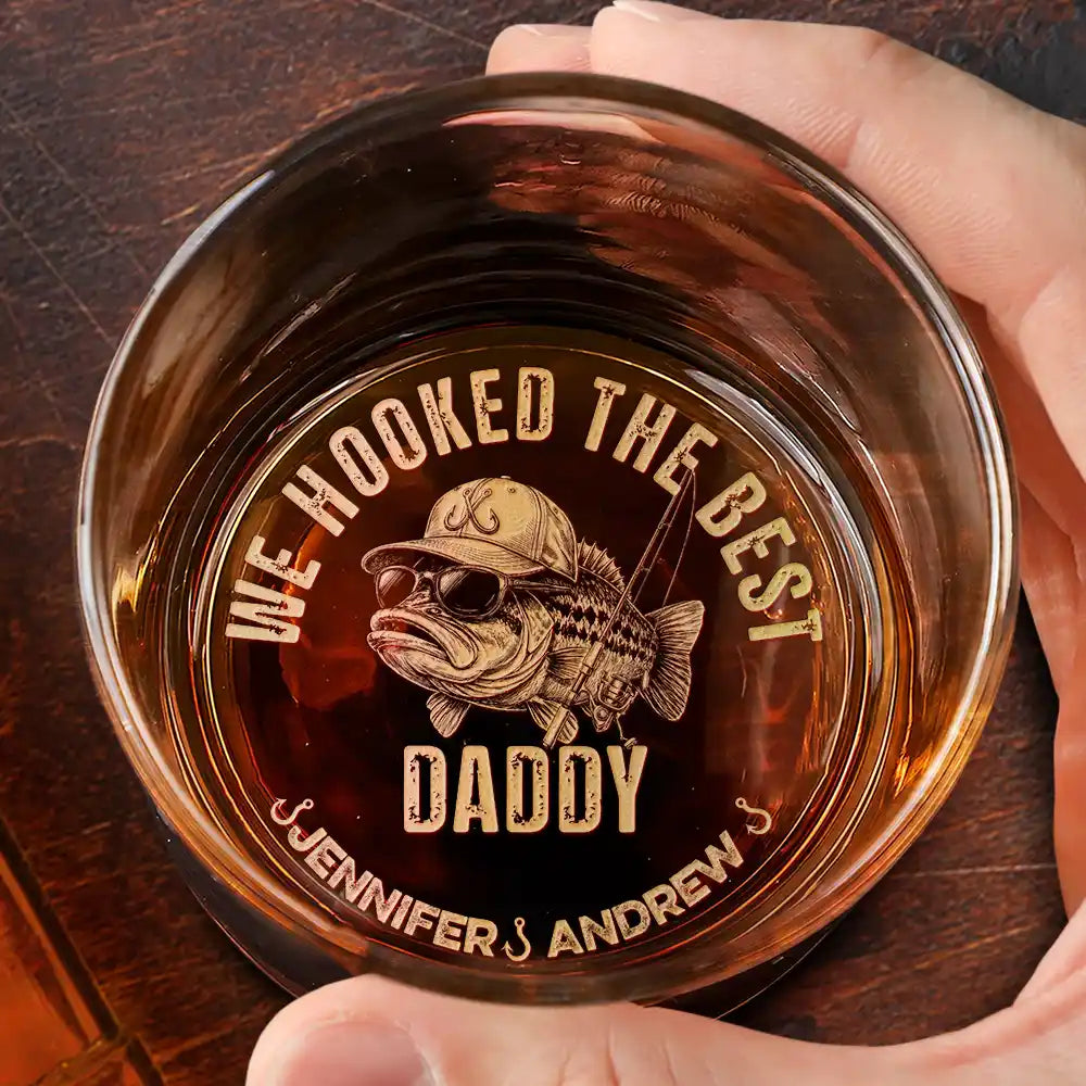 Gift For Husband,Gift For Men,Gift For Yourself,Gift For Grandpa,Gift For Father,Fishing,Humorous - We Hooked The Best Dad Grandpa - Personalized Engraved Whiskey Glass