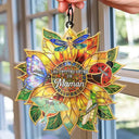 Gift For Wife,Gift For Yourself,Gift For Women,Parents,Gift For Mother,Gift For Grandma,Gift For Grandparents,French,Non-Eng,Icon,Proud - Les Petites Bêtes De Mamie Maman - Attrape-Soleil À Suspendre Personnalisé