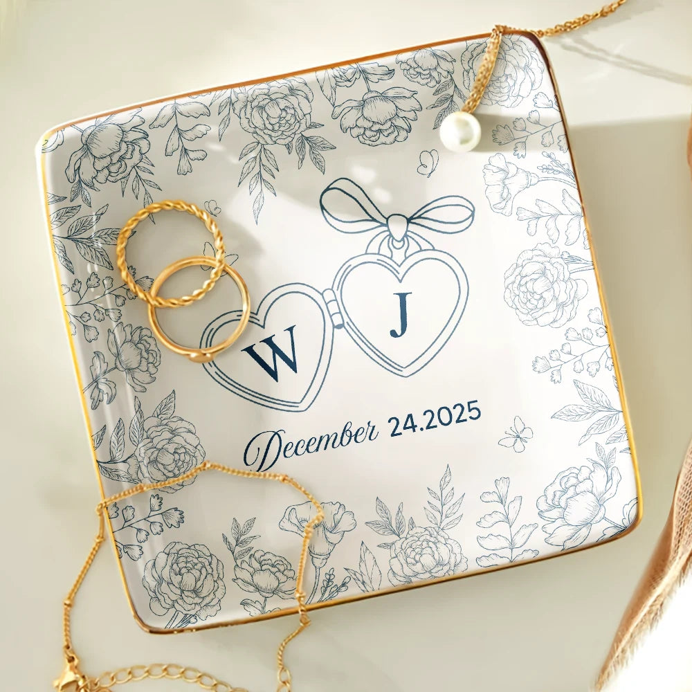 Gift For Couples, Gift For Husband, Gift For Wife, Happy - Locked Ring Dish Toile Pattern Couple - Personalized Ring Dish