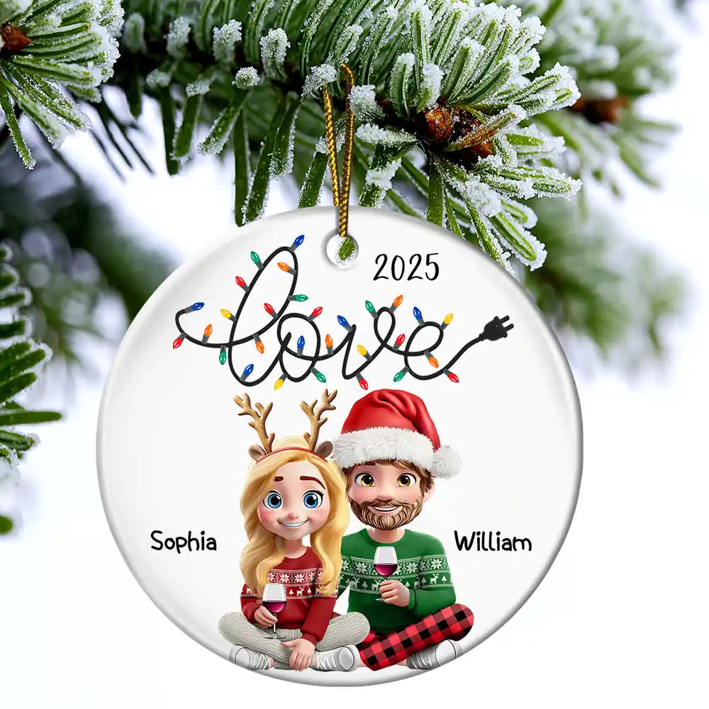 Love, Christmas, Gift For Wife, Gift For Husband, Gift For Couples, Gift For Boyfriend, Gift For Girlfriend - Love Light Christmas 3D Couple - Personalized Circle Ceramic Ornament