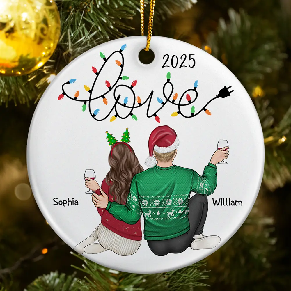 Love,Christmas,Gift For Wife,Gift For Husband,Gift For Couples,Gift For Boyfriend,Gift For Girlfriend - Love Light Christmas Couple - Personalized Circle Ceramic Ornament