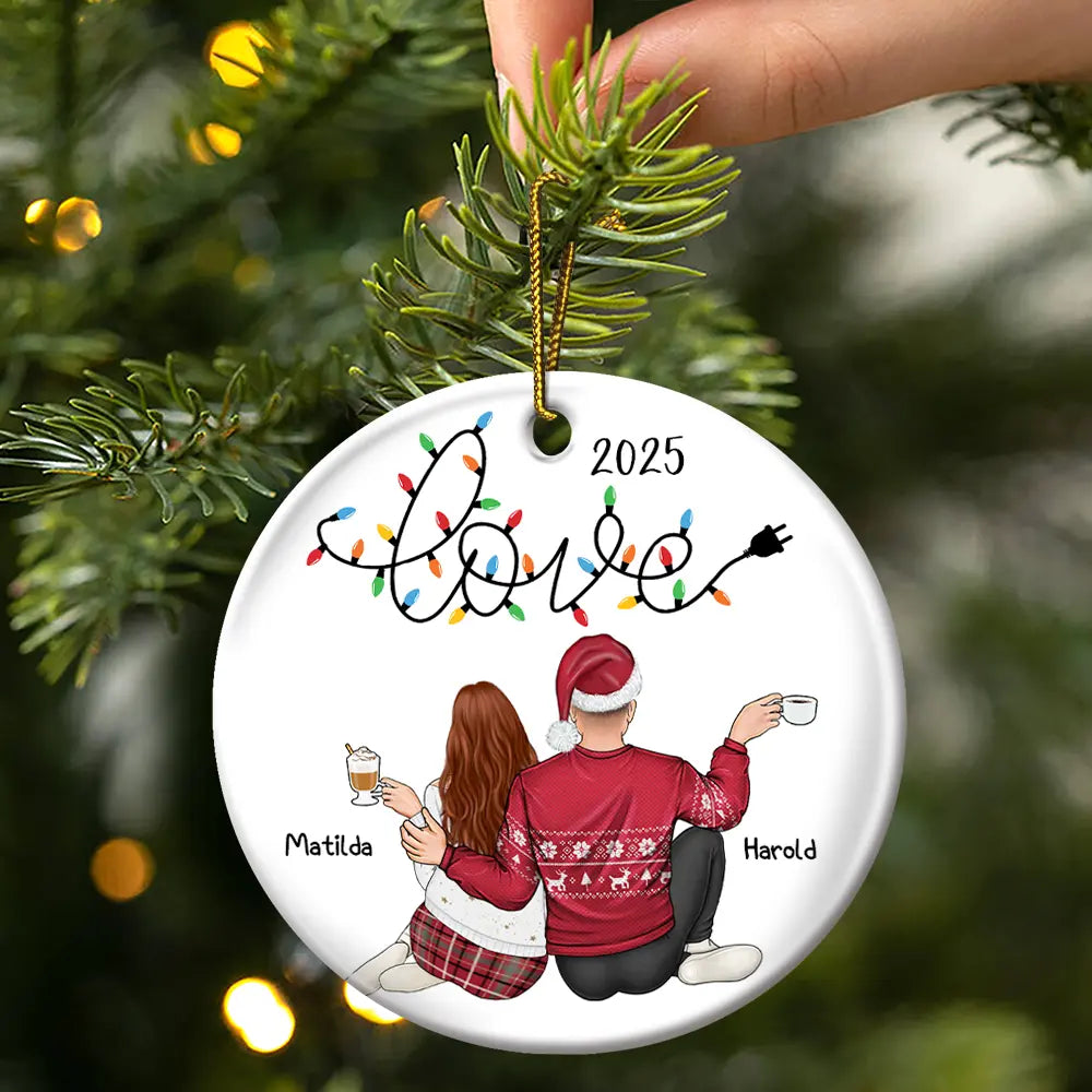Love,Christmas,Gift For Wife,Gift For Husband,Gift For Couples,Gift For Boyfriend,Gift For Girlfriend - Love Light Christmas Couple - Personalized Circle Ceramic Ornament