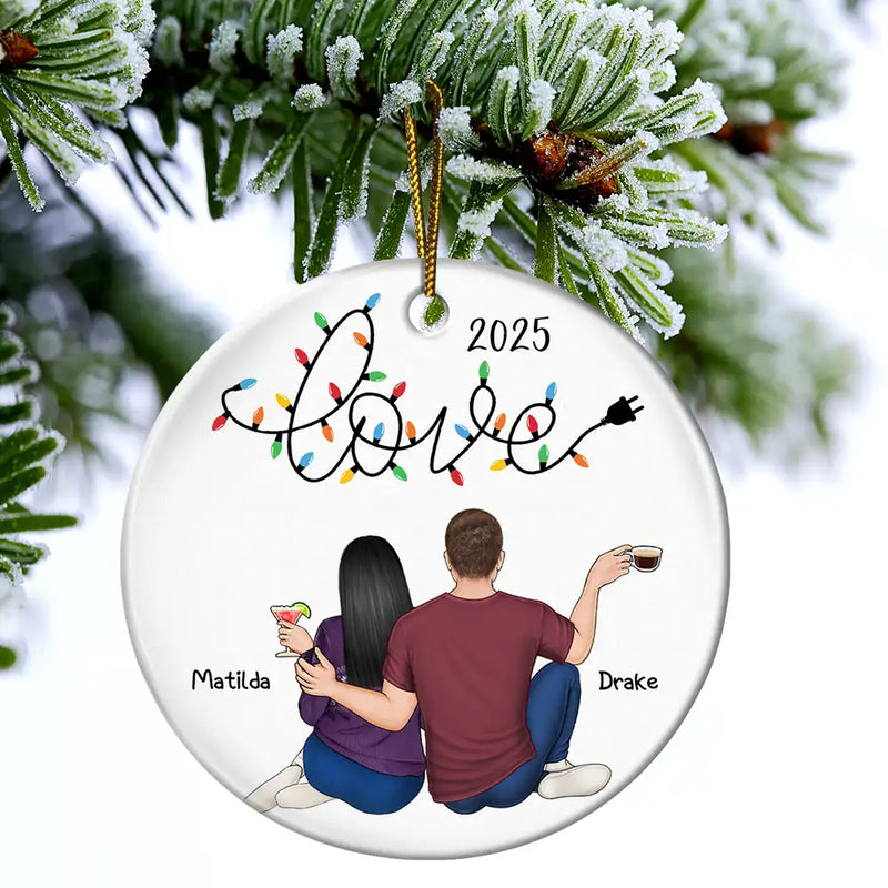 Love,Christmas,Gift For Wife,Gift For Husband,Gift For Couples,Gift For Boyfriend,Gift For Girlfriend - Love Light Christmas Couple - Personalized Circle Ceramic Ornament