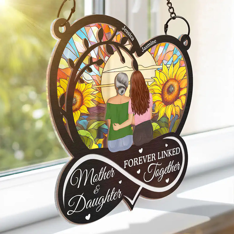Mom - Daughters (Adult) - Mother And Daughter Forever Linked Together - Personalized Window Hanging Suncatcher Ornament