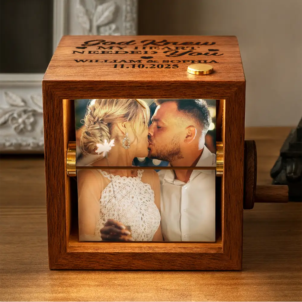 Gift For Couples,Old Couples,Gift For Husband,Gift For Wife,LGBT,Love,Married ,Engaged,Wedding,Wedding Anniversary - Custom Photo The Date We Became Mr & Mrs Wedding Couple - Personalized Flipbook Frame Animation Machine