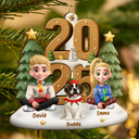 Family,Gift For Grandparents,Parents,Gift For Kids,Happy,Christmas,Non-Eng - 3D Effect Christmas Sitting Family - Personalized Custom Shaped Wooden Ornament