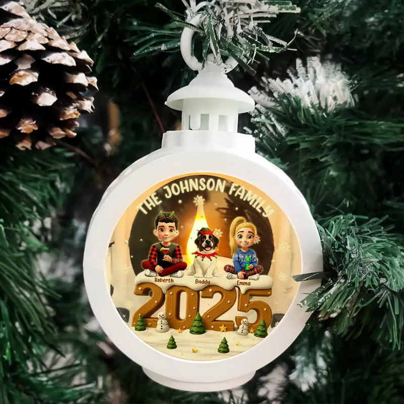 Family,Gift For Grandparents,Parents,Gift For Kids,Happy,Christmas,Non-Eng - 3D Effect Christmas Family And Dog Cat - Personalized Candlelight Lantern Ornament