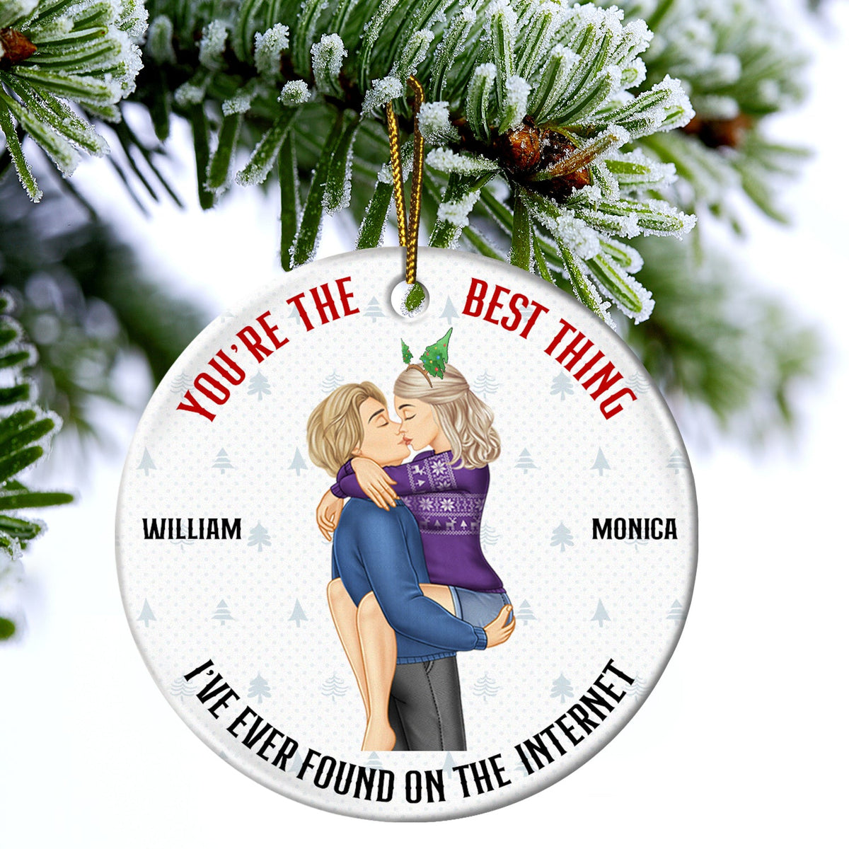 Christmas Kissing Couple Best Things On The Internet - Gift For Couples - Personalized Circle Ceramic Ornament