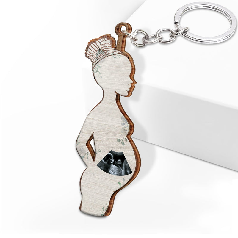 Porte-clés en bois découpé personnalisé avec photo pour maman enceinte