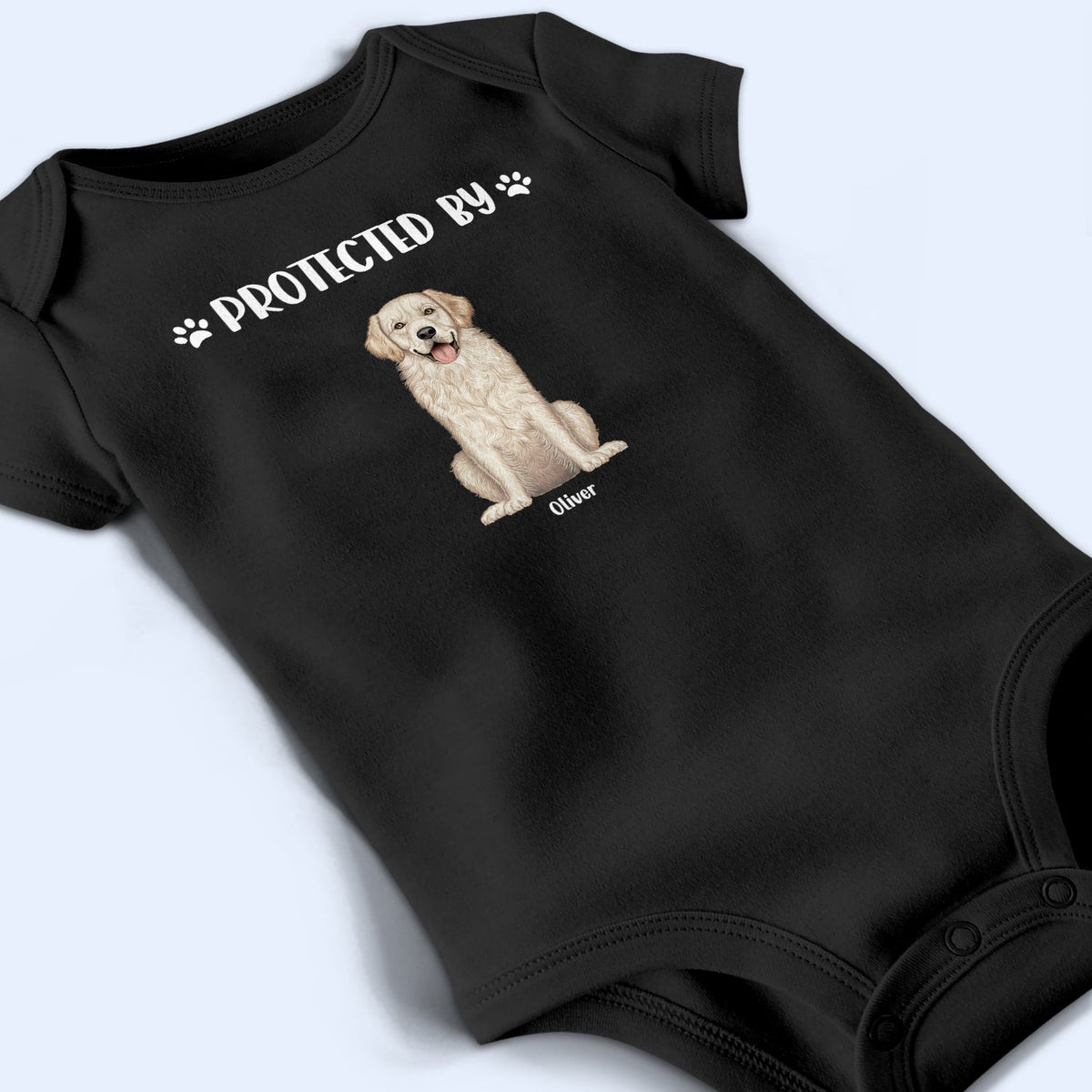 Amoureux des chiens protégés par - Cadeau pour bébé, baby shower, naissance - Body bébé personnalisé