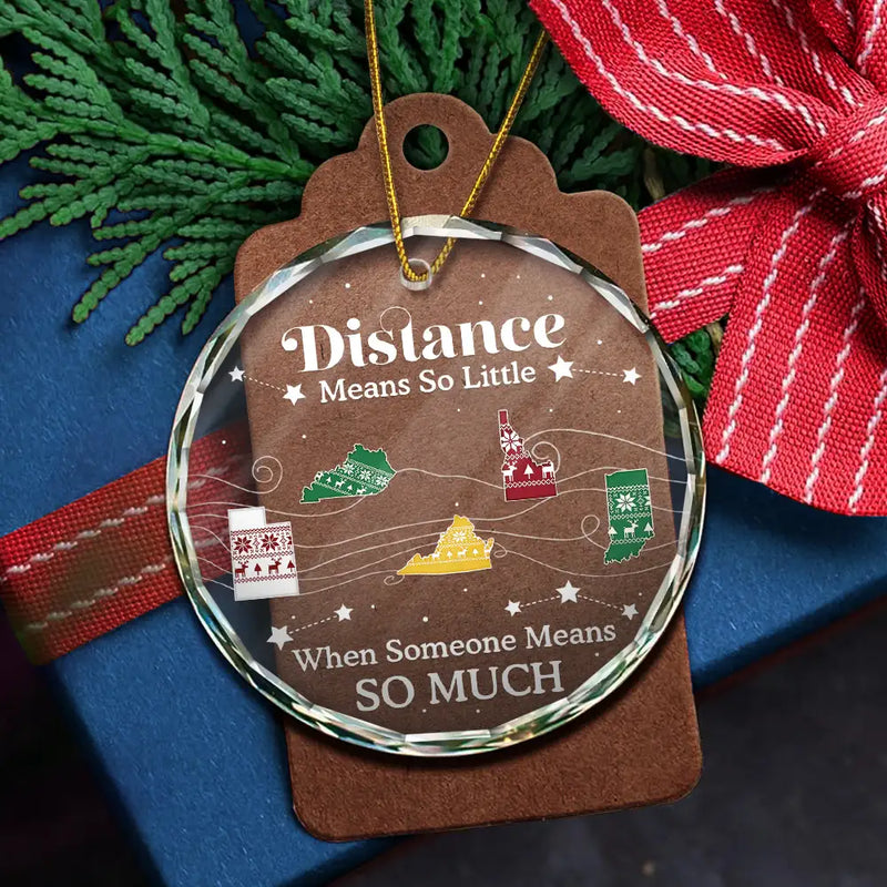 Family, Gift For Sibling, Parents, Gift For Grandparents, Gift For Sisters, Gift For Brothers, Gift For Bestie - Long Distance The Miles Don't Matter Christmas Pattern - Personalized Circle Glass Ornament
