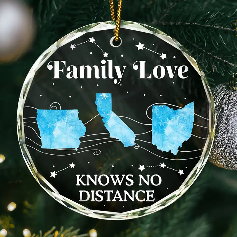 Family, Parents, Gift For Grandparents,  Gift For Sibling, Gift For Sisters, Gift For Brothers - Family Love Knows No Distance Christmas - Personalized Glass Ornamen
