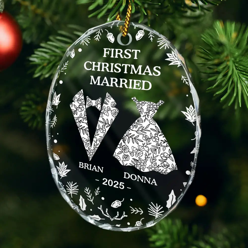 Love, Christmas, Gift For Wife, Gift For Husband, Gift For Couples, Married, Engaged, Wedding - First Christmas As Mr & Mrs - Personalized Oval Glass Ornament