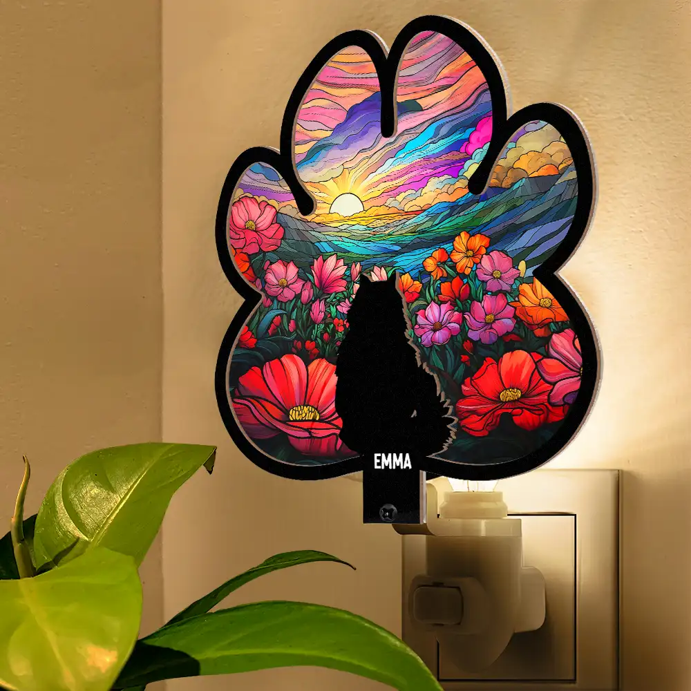 Memorial, Pet Lovers, Pet Mom, Pet Dad, Dog Lovers, Dog Mom, Dog Dad, Cat Lovers, Cat Mom, Cat Dad, Love - Paw Shaped Light With Dog Cat - Personalized Plug-in Night Light