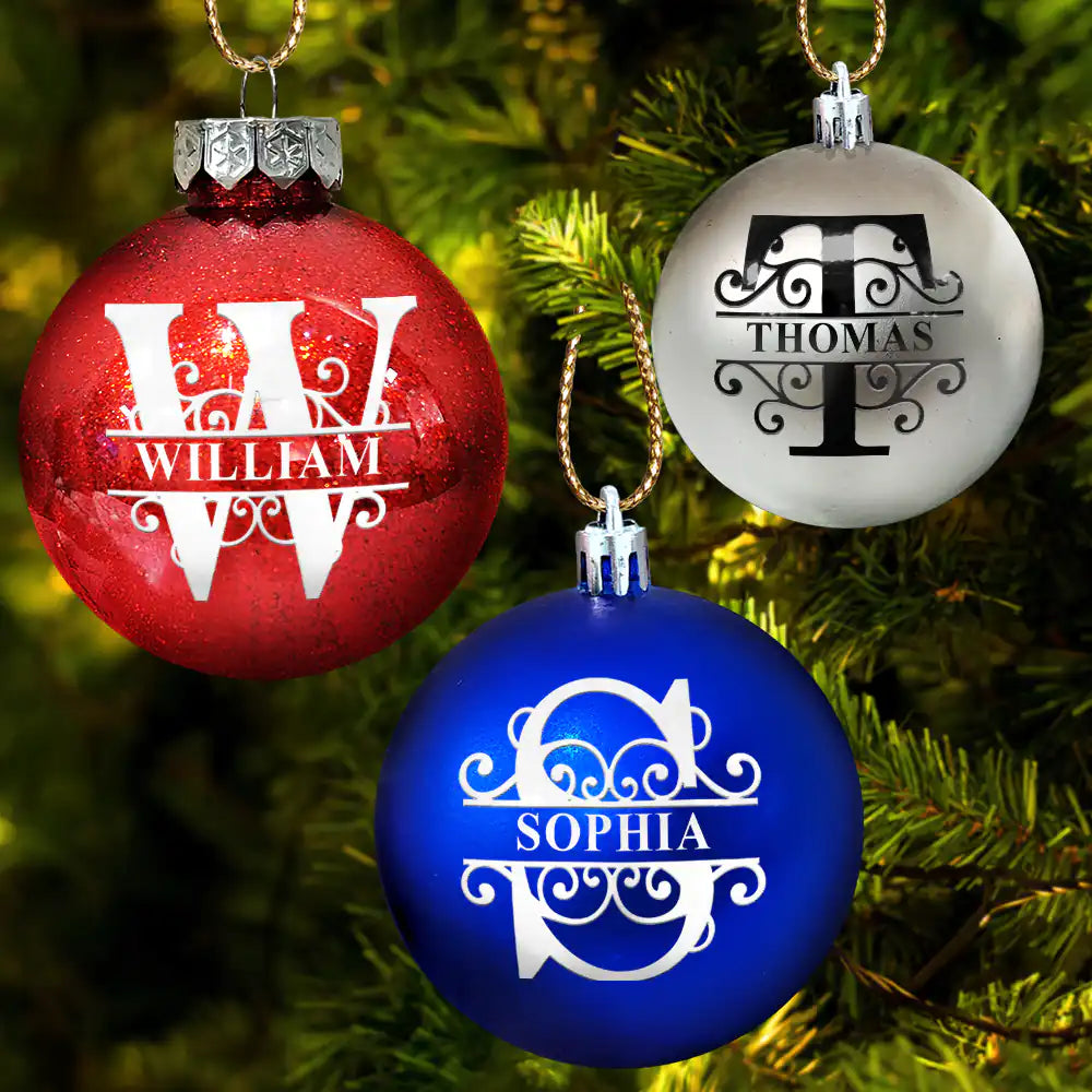 Family,Happy,Christmas,Gift For Bestie - Monogram Initial - Personalized Ball Ornament