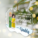 Christmas, Gift For Couples, New Dad, New baby, New Mom - Expecting Parents Having You As A Dad - Personalized Medallion Acrylic Ornament