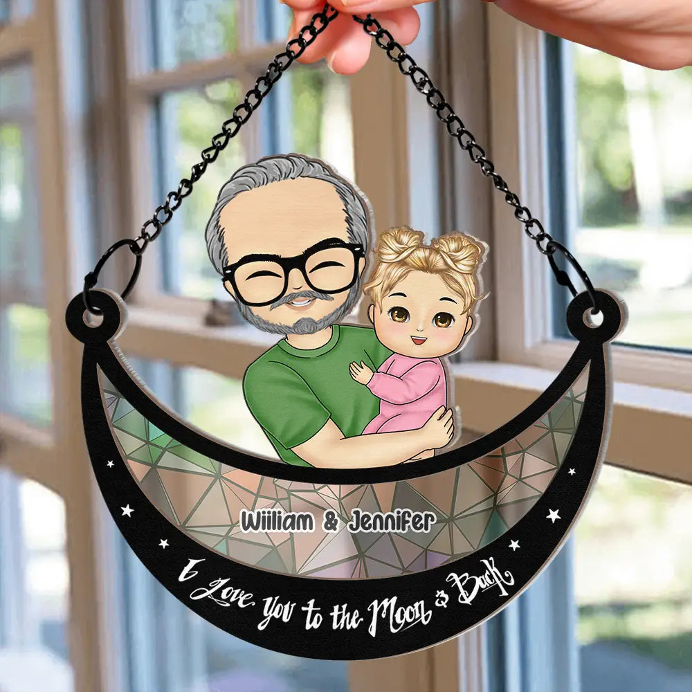 Grand-parent étreignant son petit-enfant - Ornement attrape-soleil personnalisé à suspendre à la fenêtre 