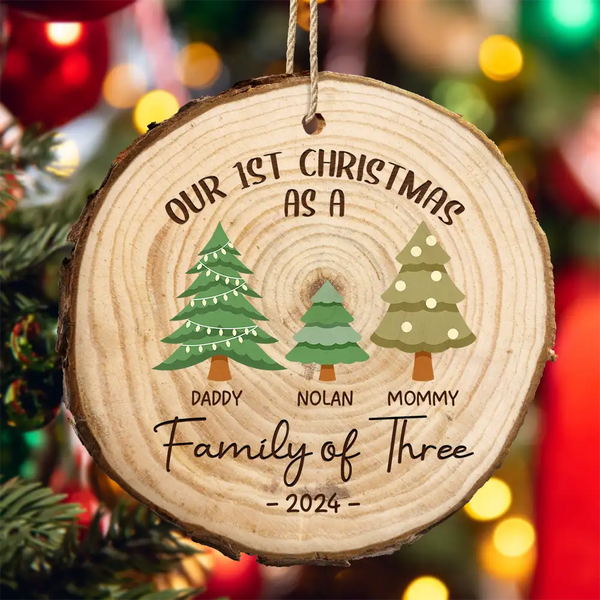 Premier Noël en famille de trois – Décoration en tranches de bois personnalisée 