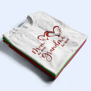 Gift For Grandma,Happy - Mom Est Grandma Est - Personalized T Shirt