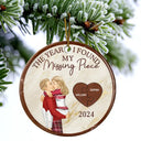 Gift For Couples, Gift For Husband, Gift For Wife, Gift For Boyfriend, Gift For Girlfriend - The Year I Found My Missing Piece Kissing Couples - Personalized Circle Ceramic Ornament