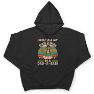 Je garde toutes mes blagues de papa dans un papa de base - Cadeaux pour papa - T-shirt personnalisé