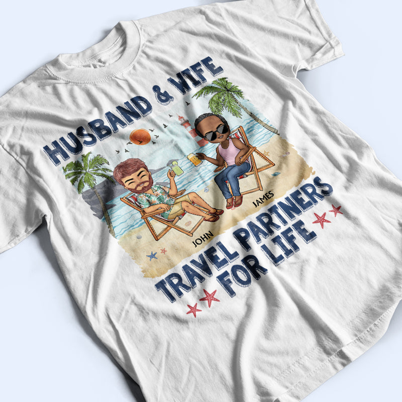 Mari et femme, partenaires de voyage pour la vie, voyage à la plage, mari et femme - Cadeau pour couple - T-shirt personnalisé