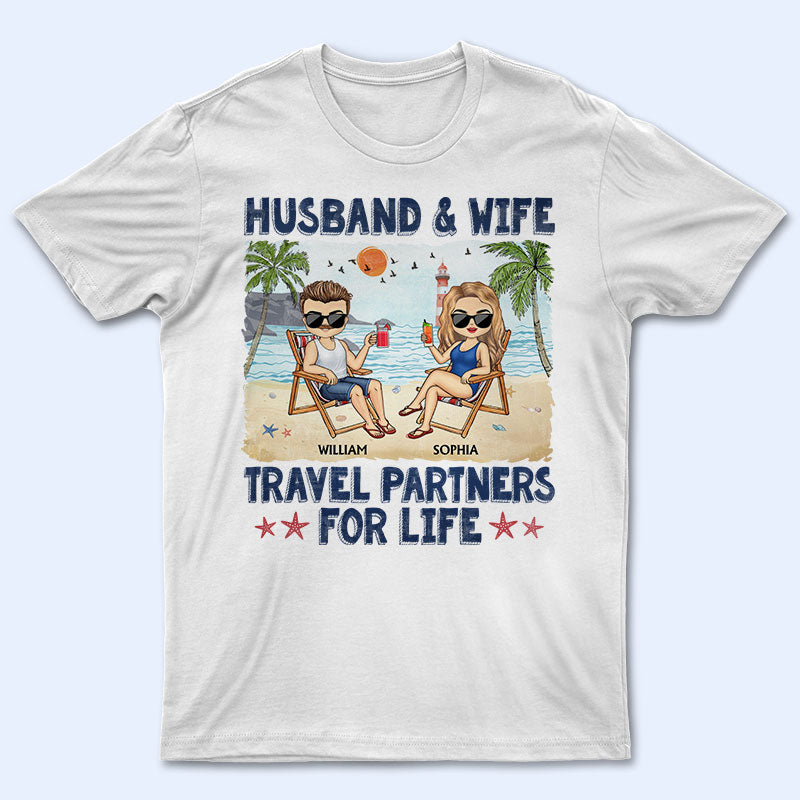 Mari et femme, partenaires de voyage pour la vie, voyage à la plage, mari et femme - Cadeau pour couple - T-shirt personnalisé