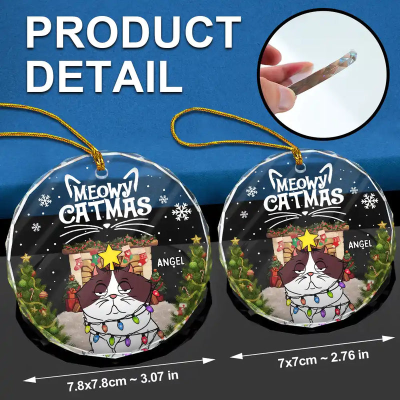 Décoration en verre ronde personnalisée avec chats de dessin animé rigolos « Meowy Catmas » 