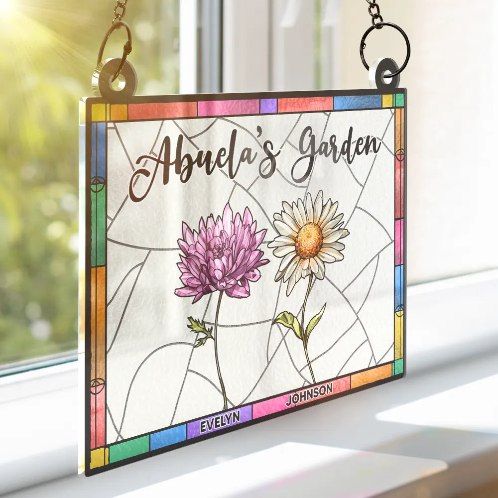 Le jardin de grand-mère, plein de couleurs, fleur de naissance, petits-enfants - Ornement attrape-soleil personnalisé à suspendre à la fenêtre