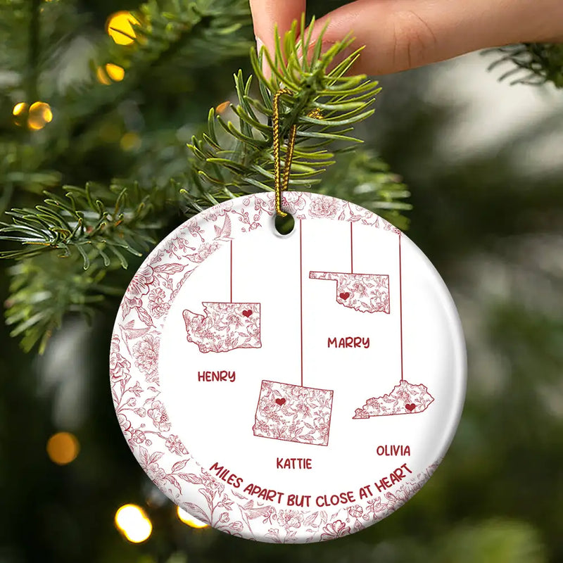 Christmas,Family,Gift For Bestie,Love - No Distance Can Break Family Love - Personalized Circle Ceramic Ornament