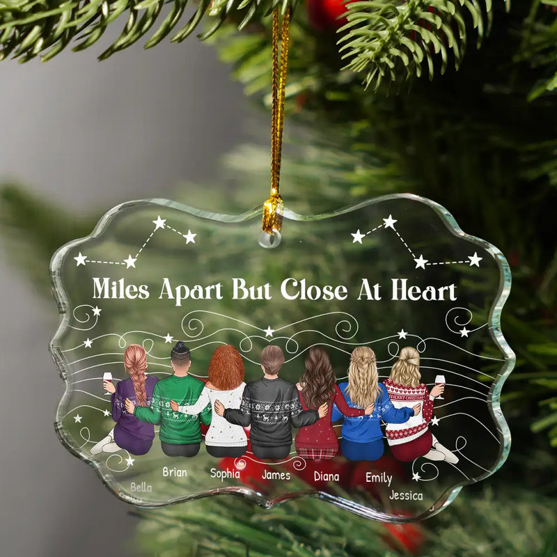 Christmas,Long Distance,Gift For Sisters,Gift For Bestie,Happy - When You Are Family The Miles Don't Matter - Personalized Medallion Glass Ornament