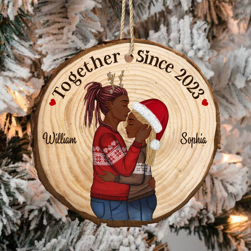Couple ensemble depuis - Anniversaire, cadeau de Noël pour conjoint, amant, mari, femme, petit ami, petite amie - Ornement en tranche de bois personnalisé