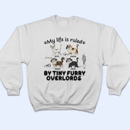 Ma vie est gouvernée par les chats - Cadeau pour les amoureux des chats - T-shirt personnalisé