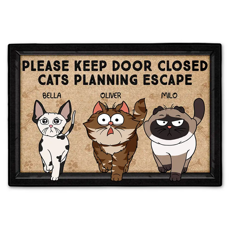 Cat Lovers, Cat Mom, Cat Dad - Please Keep Door Closed Cats Planning Escape Go Toward Cartoon - Personalized Doormat