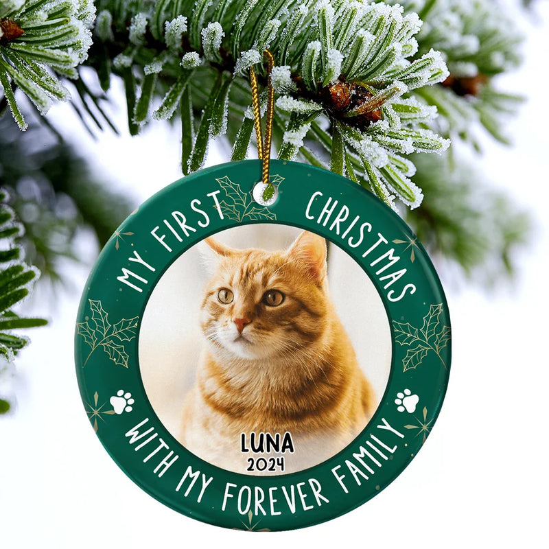 Pet Lovers - Custom Photo First Christmas Pet Lovers - Personalized Circle Ceramic Ornament