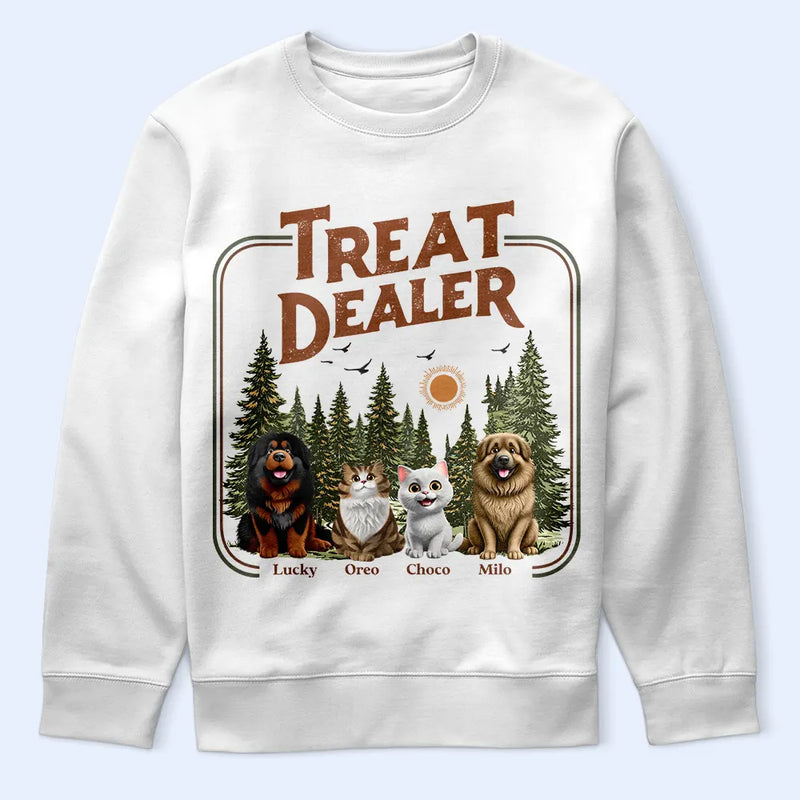 Pet Lovers,Pet Mom,Pet Dad,Happy - Retro Camping Treat Dealer - Personalized T Shirt