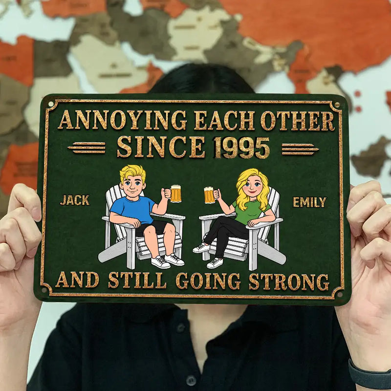 Top Market, Wedding Anniversary, Humorous, Old Couples, Summer, Gift For Couples, Vector - Retro Style Couple Annoying Each Other - Personalized Classic Metal Signs