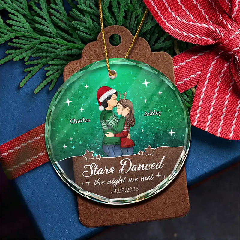 Gift For Couples,Gift For Wife,Gift For Women,Gift For Men,Gift For Husband,Gift For Boyfriend,Gift For Girlfriend,Love,Christmas - Stars Danced The Night We Met Couple - Personalized Circle Glass Ornament