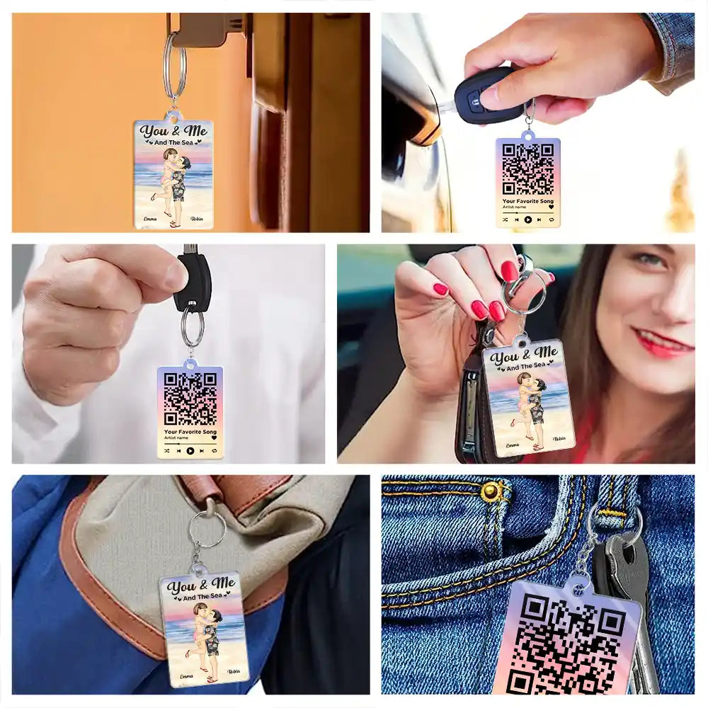 QR Code Couple Été Toi &amp; Moi Et La Mer - Porte-clés Acrylique Personnalisé