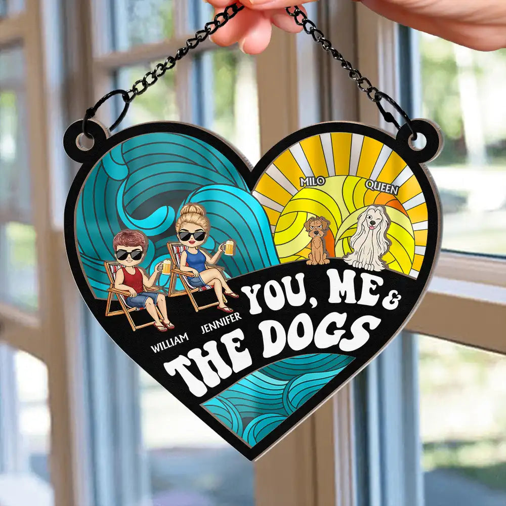 Attrape-soleil personnalisé à suspendre à la fenêtre, « Beach You Me And The Dogs »