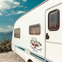 Et je vais dans la forêt - Cadeau pour les amateurs de camping - Autocollant de camping personnalisé, autocollant de décoration