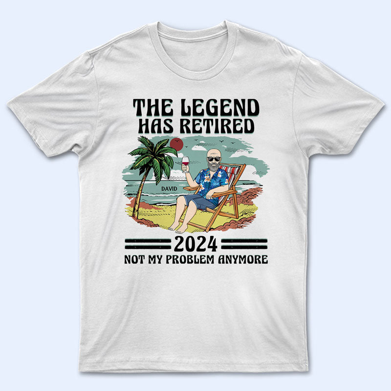 The Legend Has Retired Vintage - Retirement Gift For Beach Lovers, Dad, Mom, Grandpa, Grandma - Personalized T Shirt