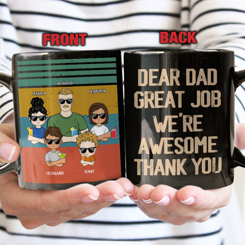 Cher papa, bon travail, nous sommes géniaux, merci Young - Cadeau pour papa - Tasse noire personnalisée