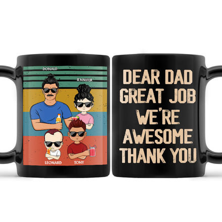 Cher papa, bon travail, nous sommes géniaux, merci Young - Cadeau pour papa - Tasse noire personnalisée