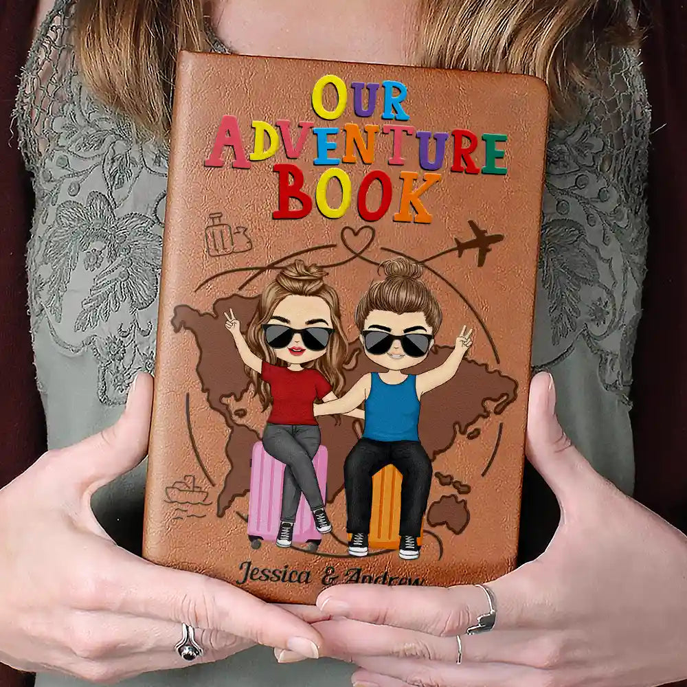 Notre carnet d'aventures Voyage en couple - Journal en cuir personnalisé
