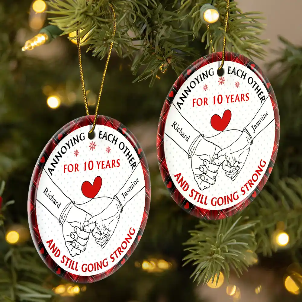 Gift For Couples - Holding Hands Old Couple Annoying Each Other - Personalized Circle Ceramic Ornament