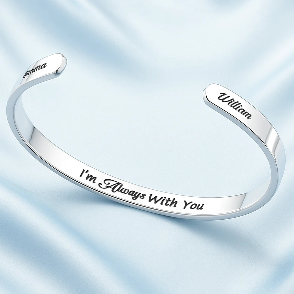 Gift For Mother,Mom - Daughters (Adult),Mom - Daughters (Young),Gift For Daughter,Gift For Women,Gift For Couples,Love - The Love Between A Mother And Daughter - Personalized Bangle Bracelet Cuff