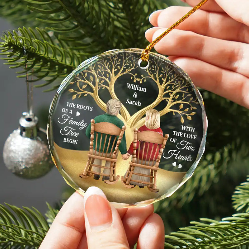 Gift For Couples,Old Couples,Gift For Wife,Gift For Husband,Christmas,Love,Gift For Women,Gift For Men - The Roots Of A Family Tree Begin With Two Hearts - Personalized Circle Glass Ornament